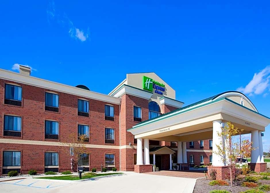 Holiday Inn Express & Suites Chesterfield by IHG