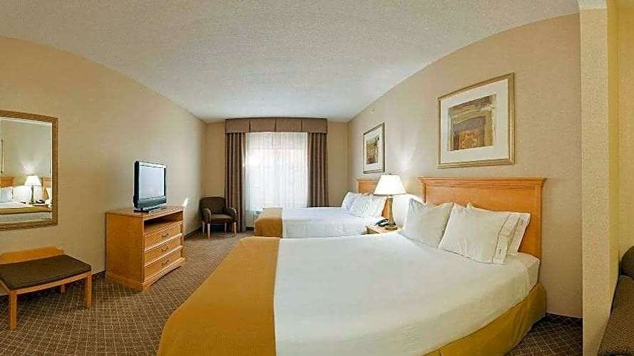 Hotel Holiday Inn Express & Suites Chesterfield by IHG photo 4