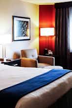 Hotel Holiday Inn Express Bakersfield photo 3