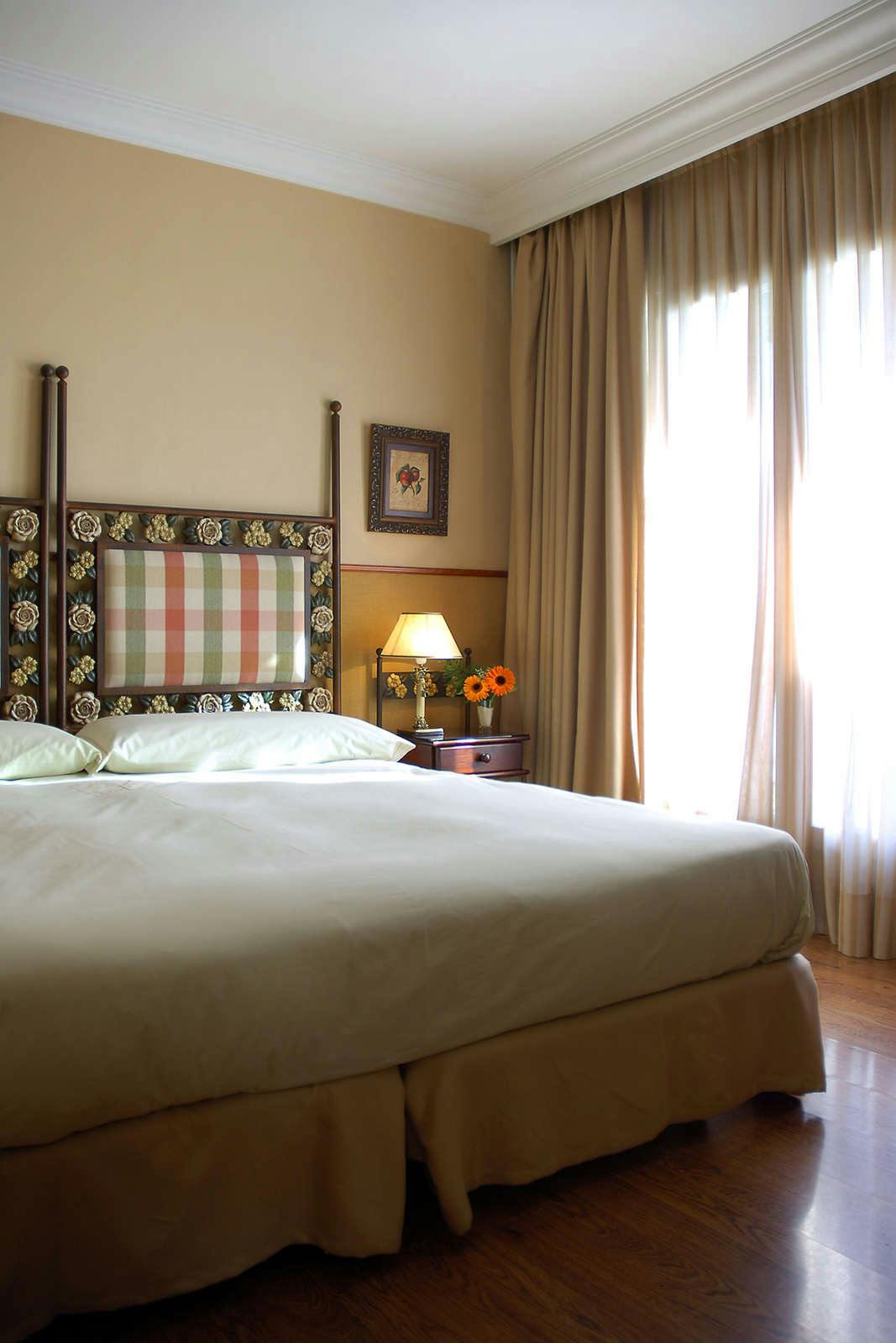 Hotel Leonardo Hotel Granada photo 3