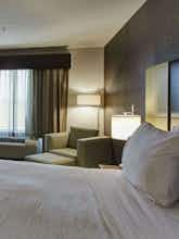 Hotel Holiday Inn Express Hotel & Suites North Fremont photo 2