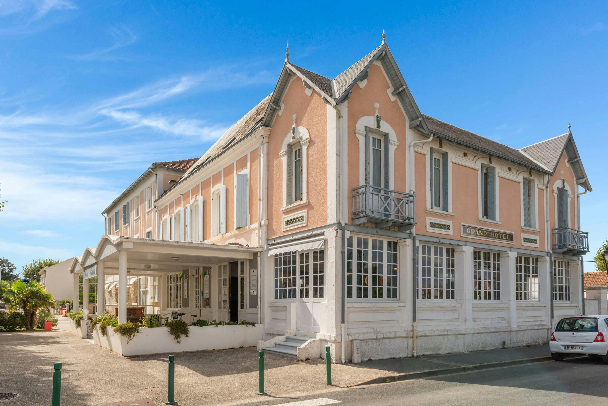 Hotel The Originals Boutique, Hôtel Victoria, Châtelaillon-Plage photo 2
