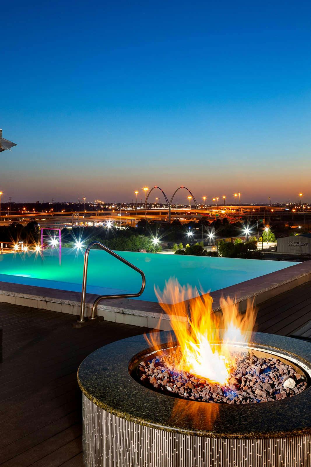 Hotel CANVAS Hotel Dallas photo 1