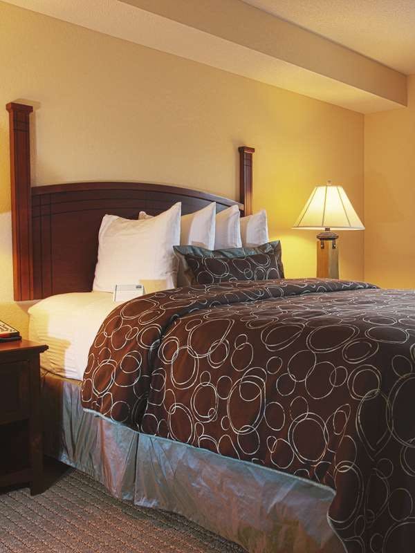 Hotel Staybridge Suites North Brunswick photo 1