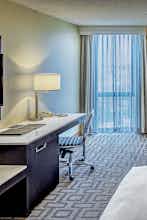 Hotel Hilton Sacramento Arden West photo 3