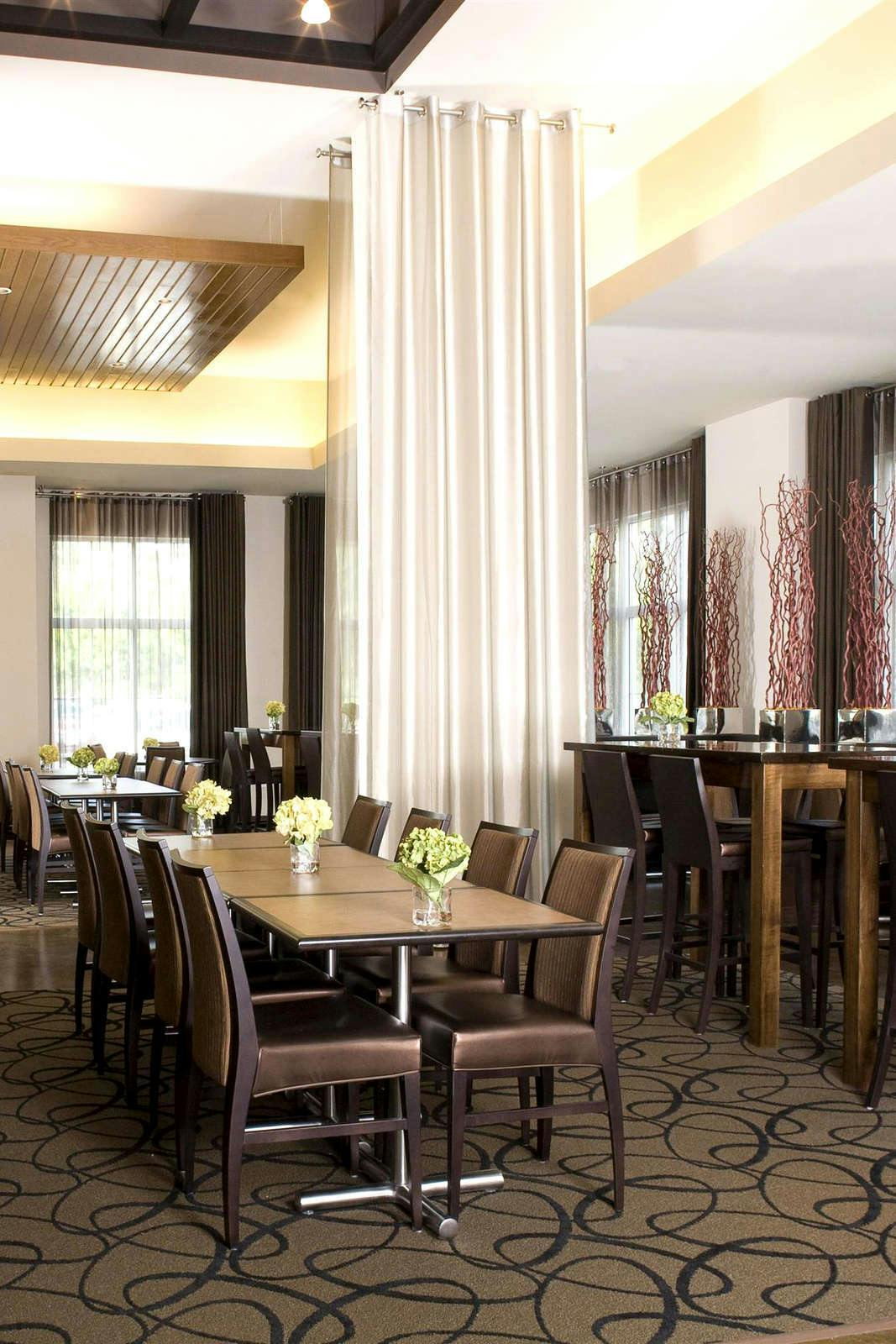 Hotel HYATT house Richmond-West photo 5