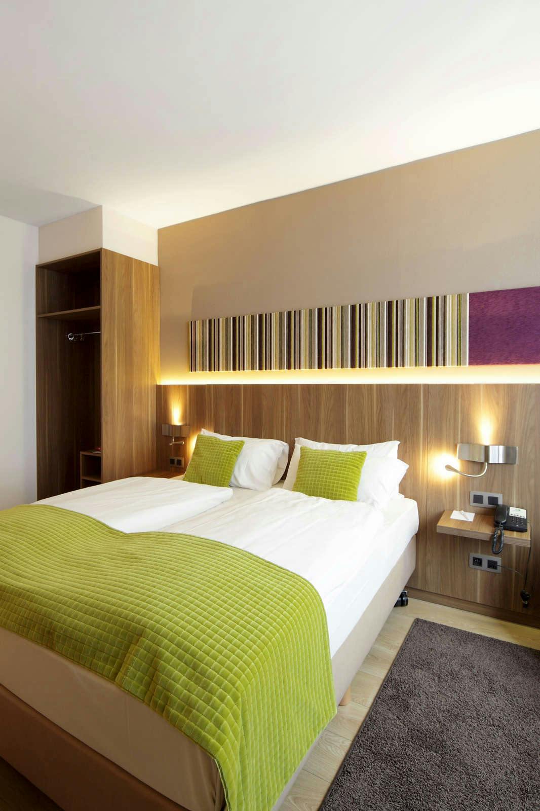 Hotel Holiday Inn Brussels Schuman photo 1