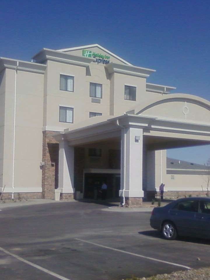 Hotel Holiday Inn Express Hotel & Suites Sidney photo 4
