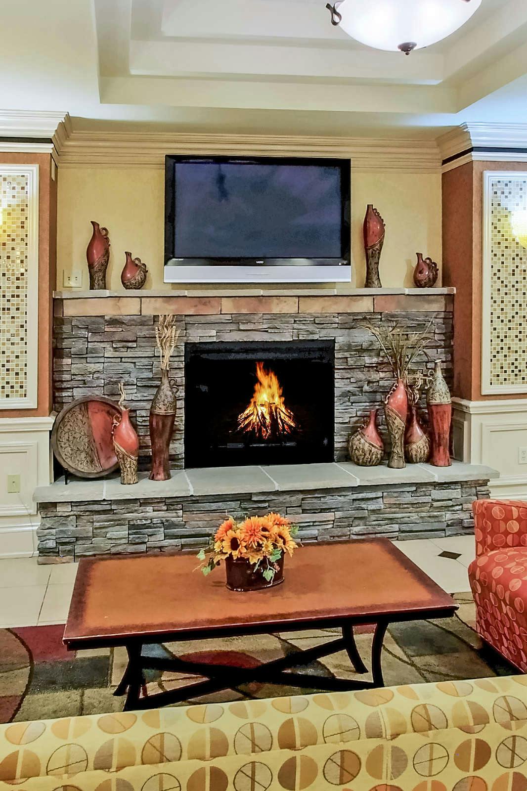 Hotel Holiday Inn Express Hotel & Suites Albuquerque Midtown photo 5