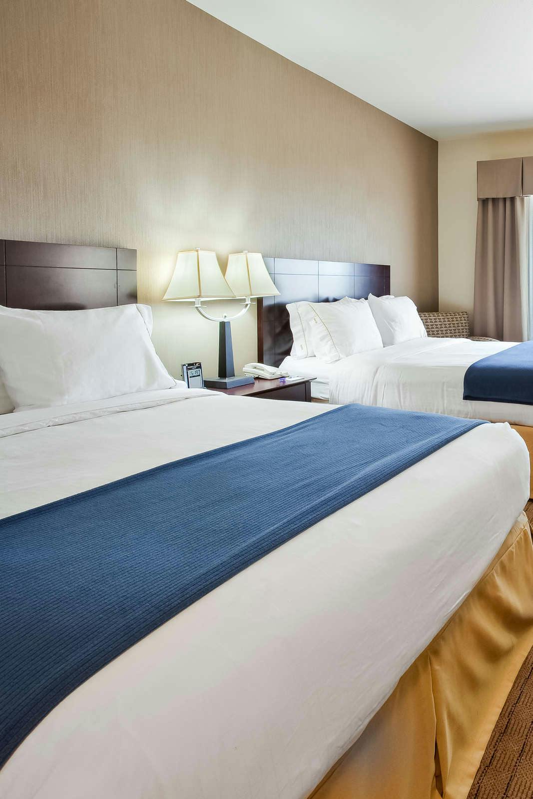 Hotel Holiday Inn Express Hotel & Suites American Canyon photo 2