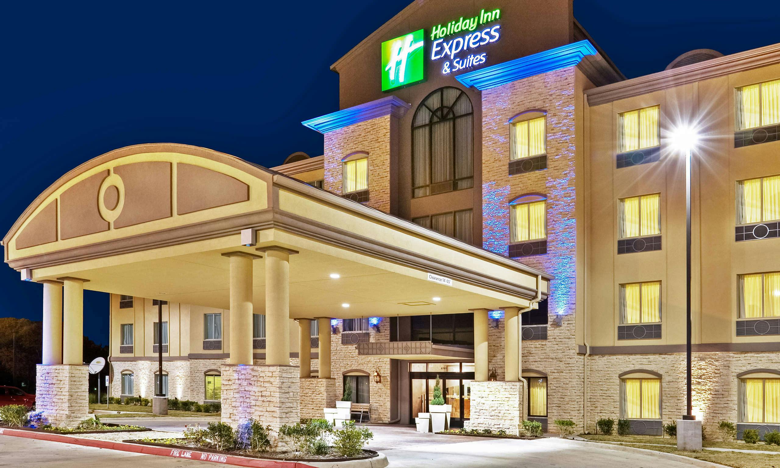 Holiday Inn Express Hotel & Suites Dallas East Fair Park