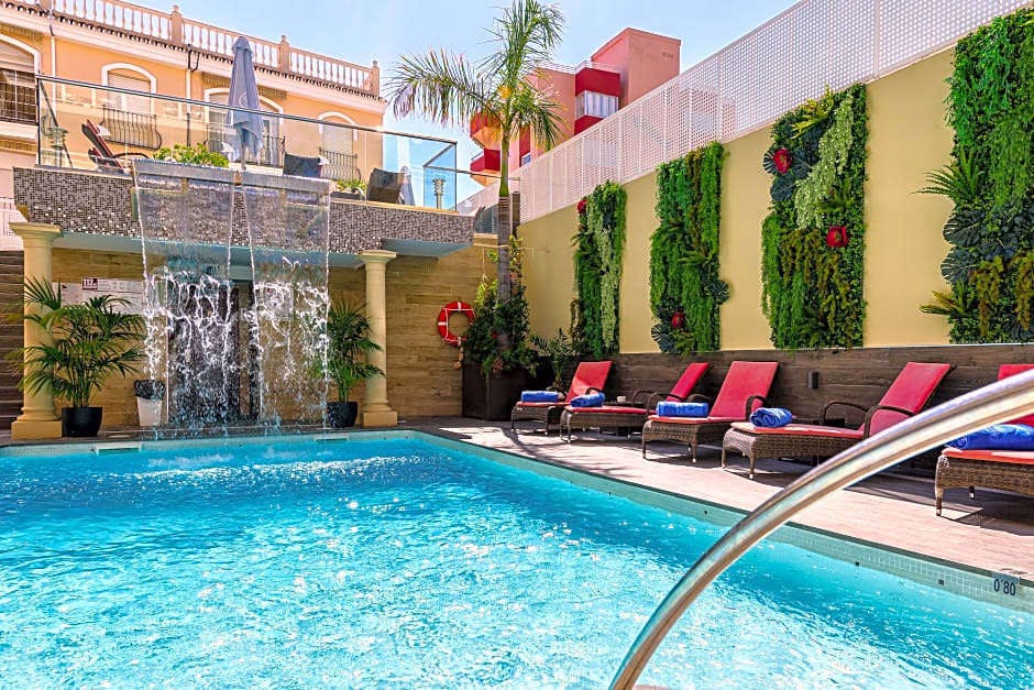 El Tiburon Boutique Hotel - Adults Recommended