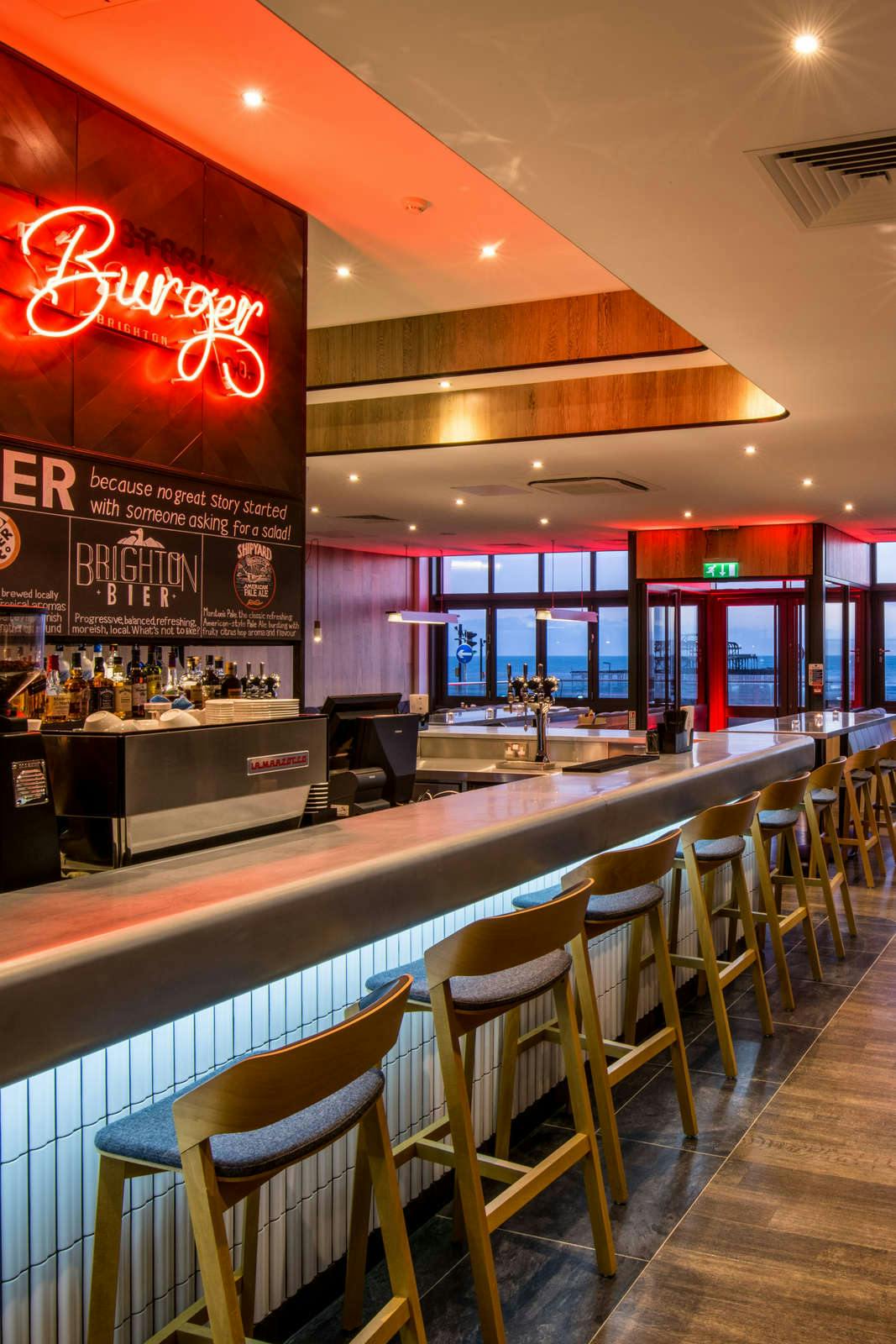 Hotel Holiday Inn Brighton Seafront photo 3