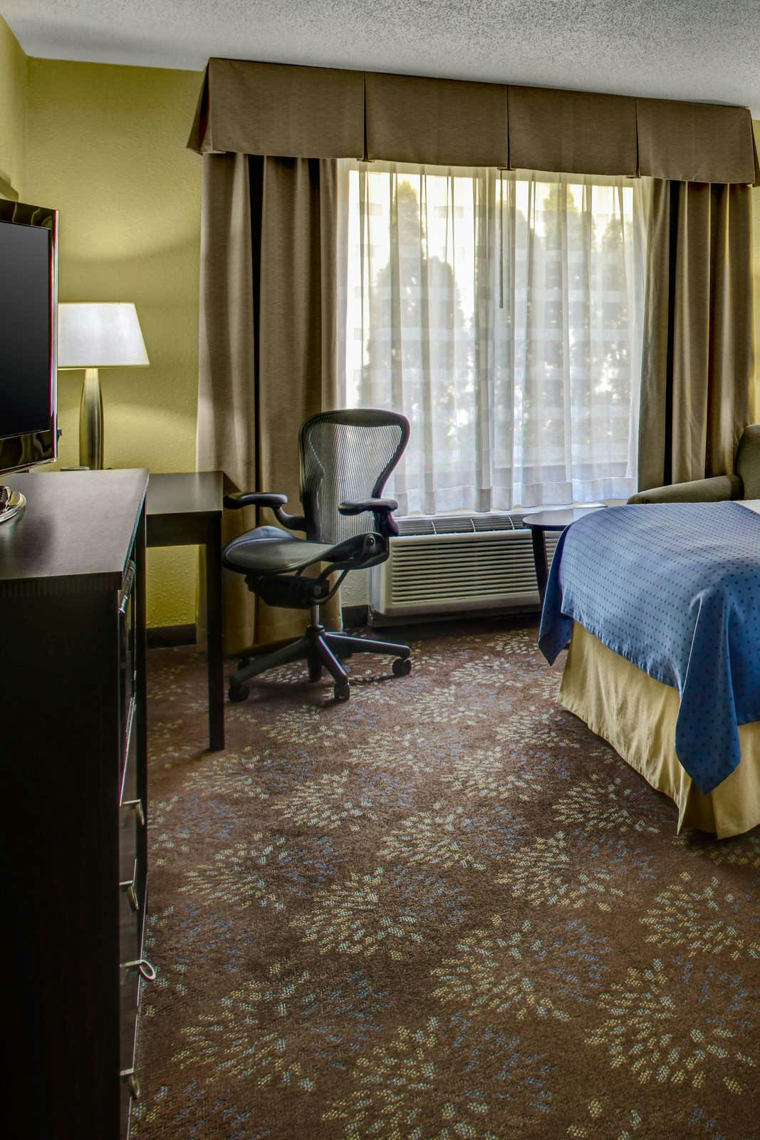 Hotel Holiday Inn Indianapolis Carmel photo 3