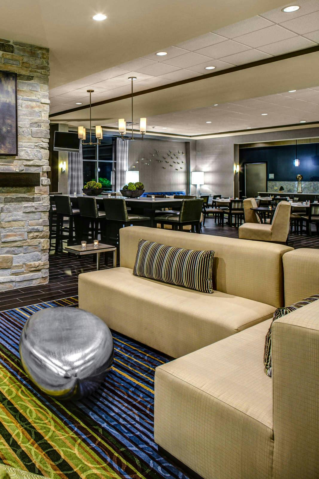 Hotel Holiday Inn Indianapolis Carmel photo 5