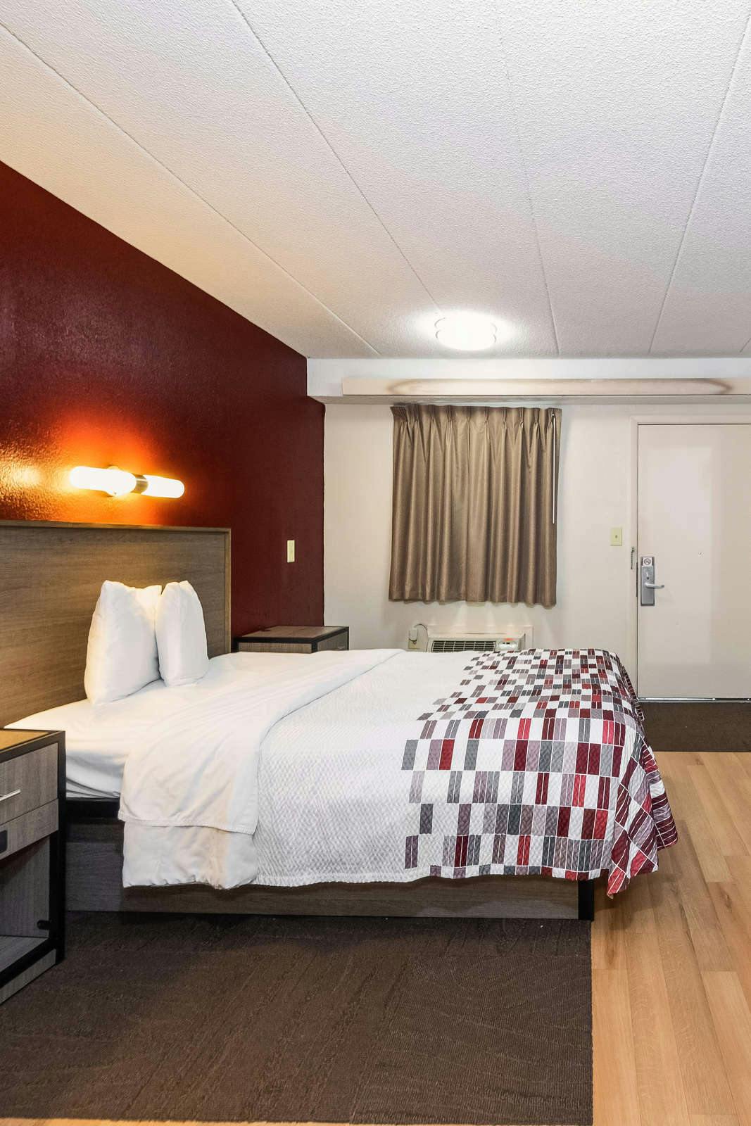 Hotel Red Roof Inn Edison photo 1