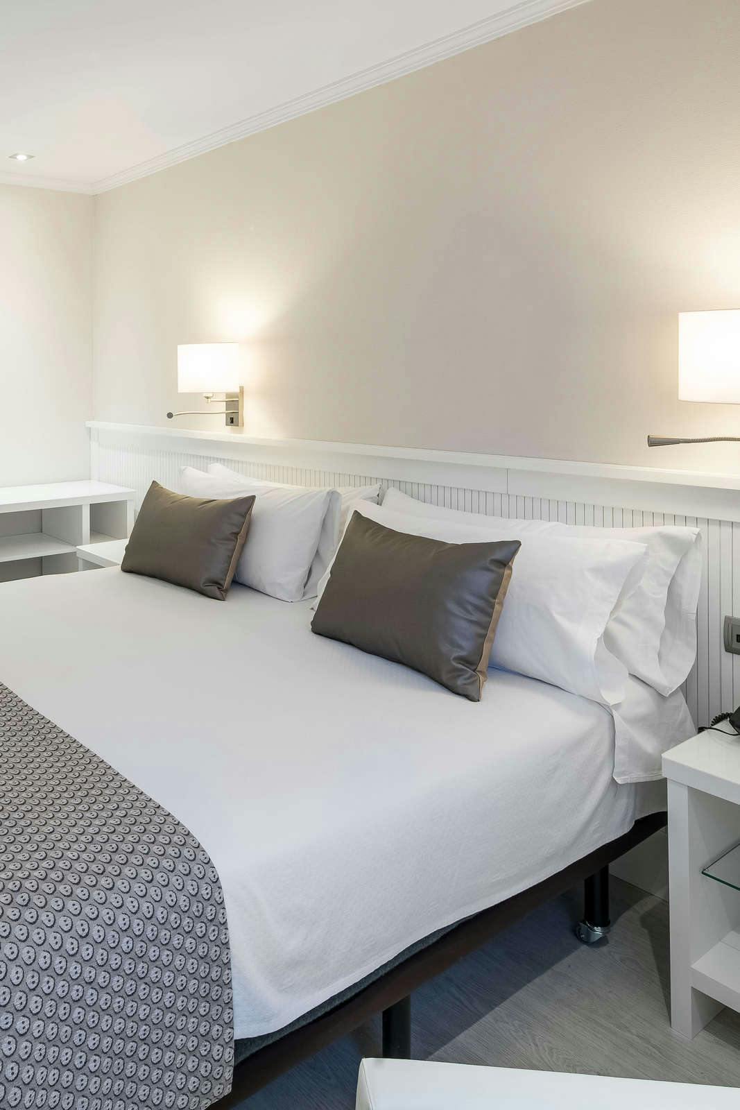 Hotel Catalonia Roma photo 4