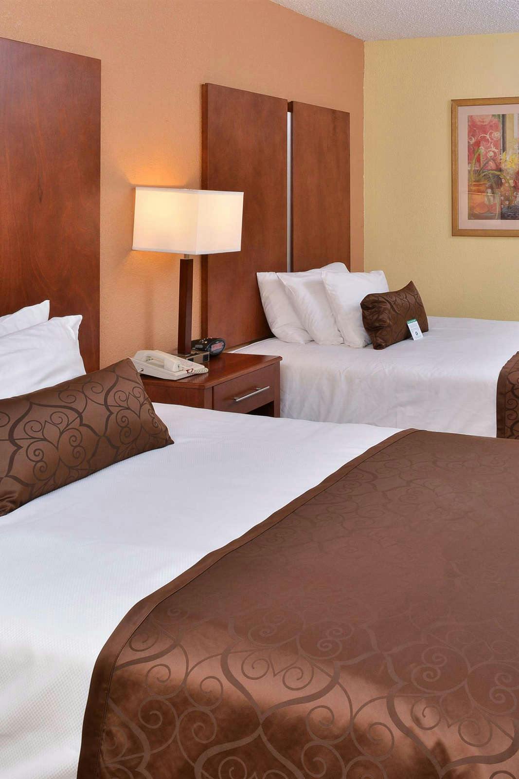Hotel Best Western Plus Richmond Airport Hotel photo 2