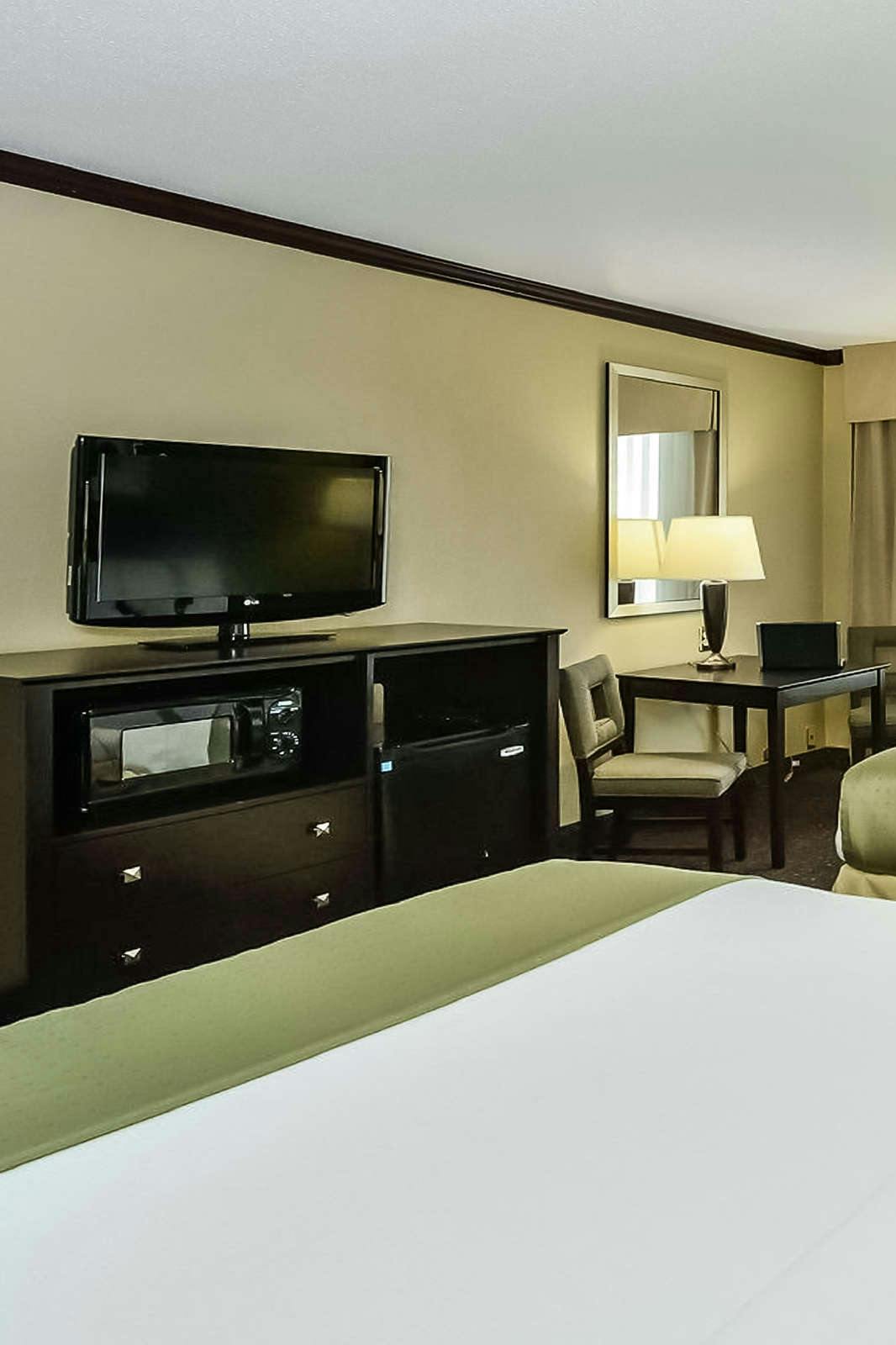 Hotel Holiday Inn Chicago Oakbrook photo 3