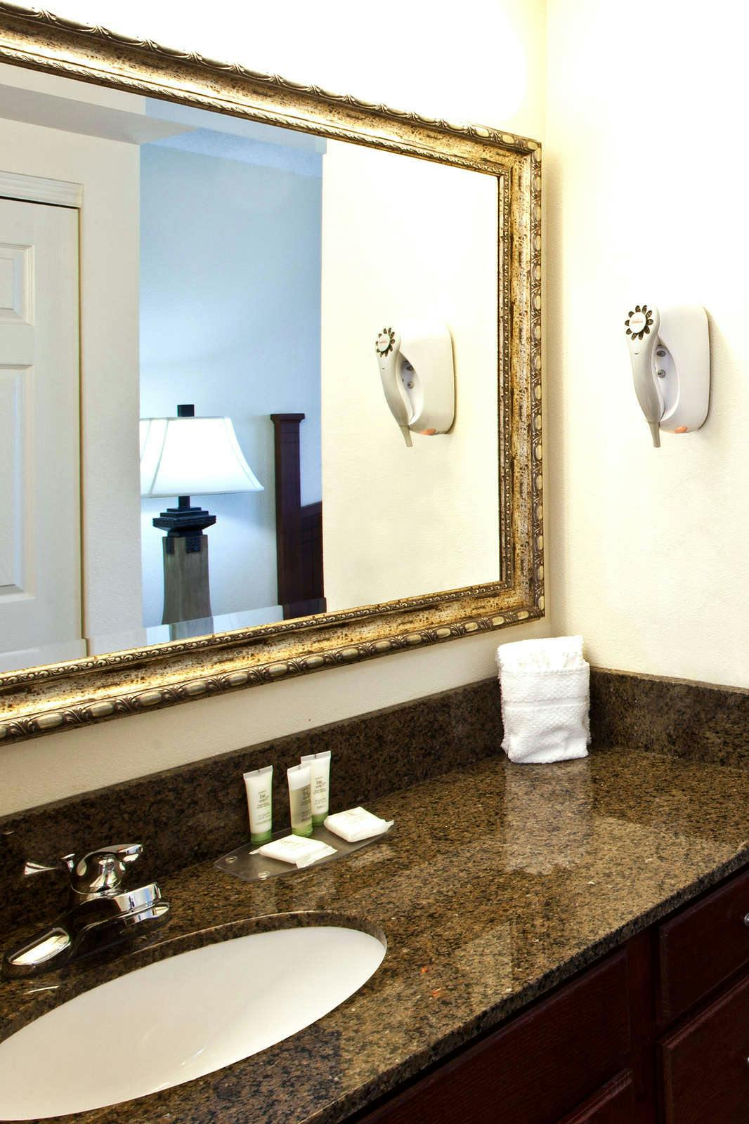 Hotel Staybridge Suites Tampa East Brandon photo 4