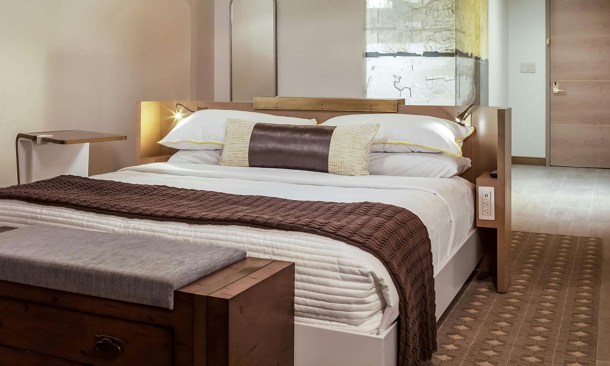 The Envoy Hotel, Autograph Collection