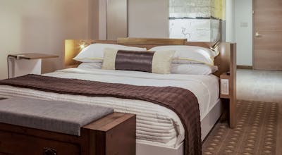 The Envoy Hotel, Autograph Collection