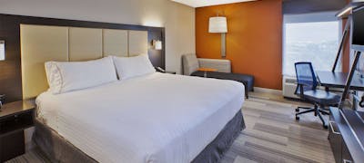 Holiday Inn Express Hotel & Suites Chicago Midway Airport