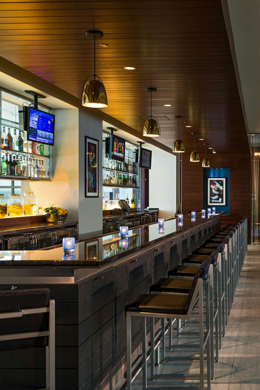 Hotel Renaissance Harborplace Hotel photo 5