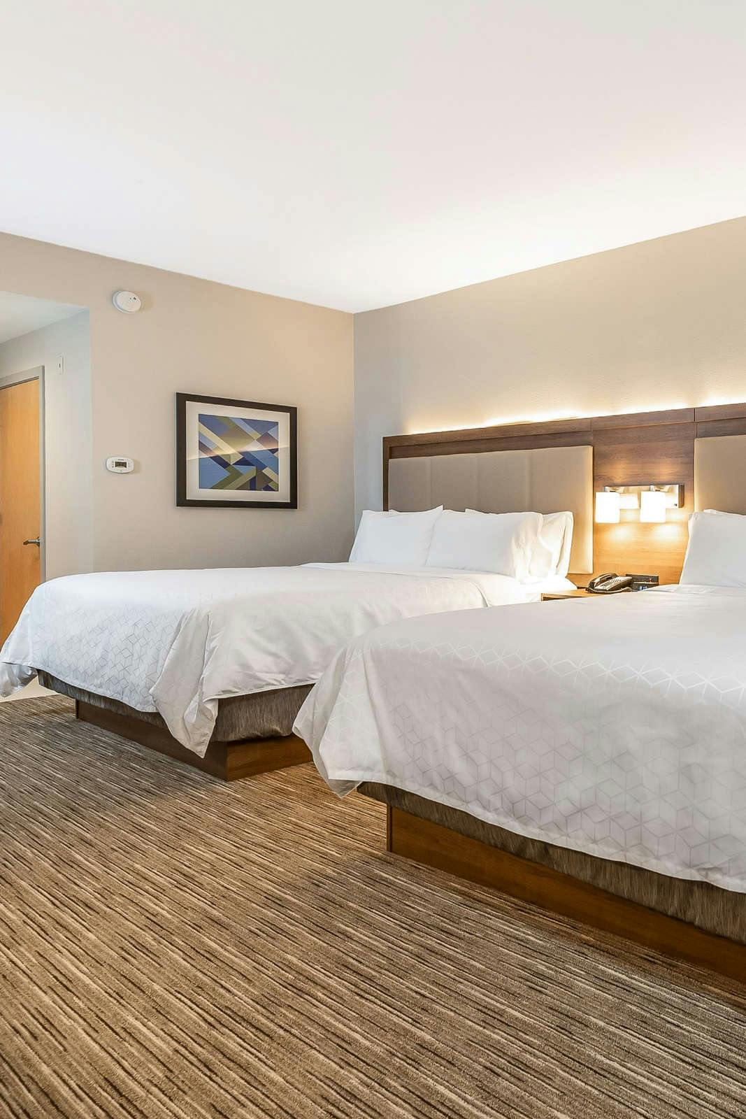 Hotel Holiday Inn Express Hotel & Suites Fremont photo 2