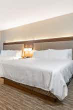 Hotel Holiday Inn Express Hotel & Suites Fremont photo 3