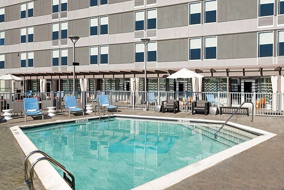 Aloft Greenville Downtown