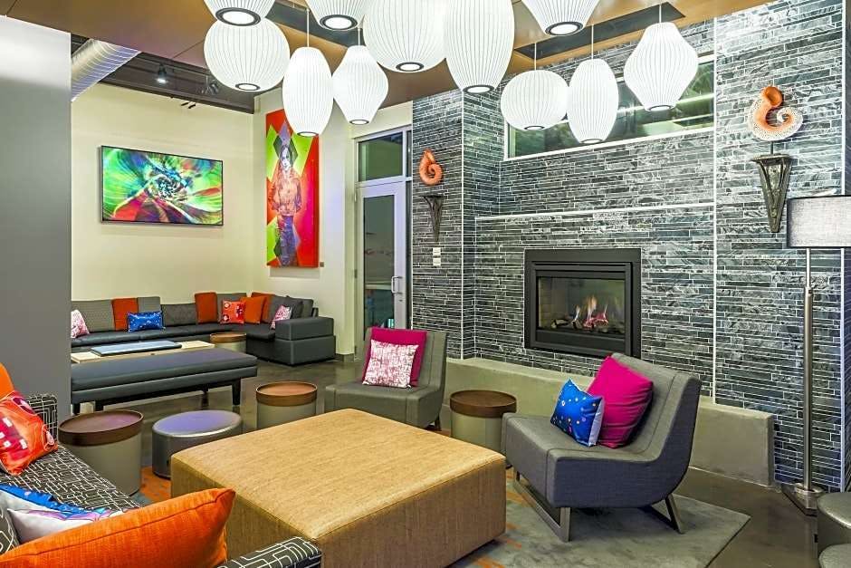 Hotel Aloft Greenville Downtown photo 4