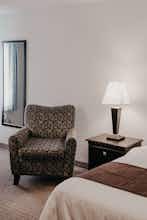 Hotel Eastland Suites Hotel & Conference Center - Bloomington photo 1