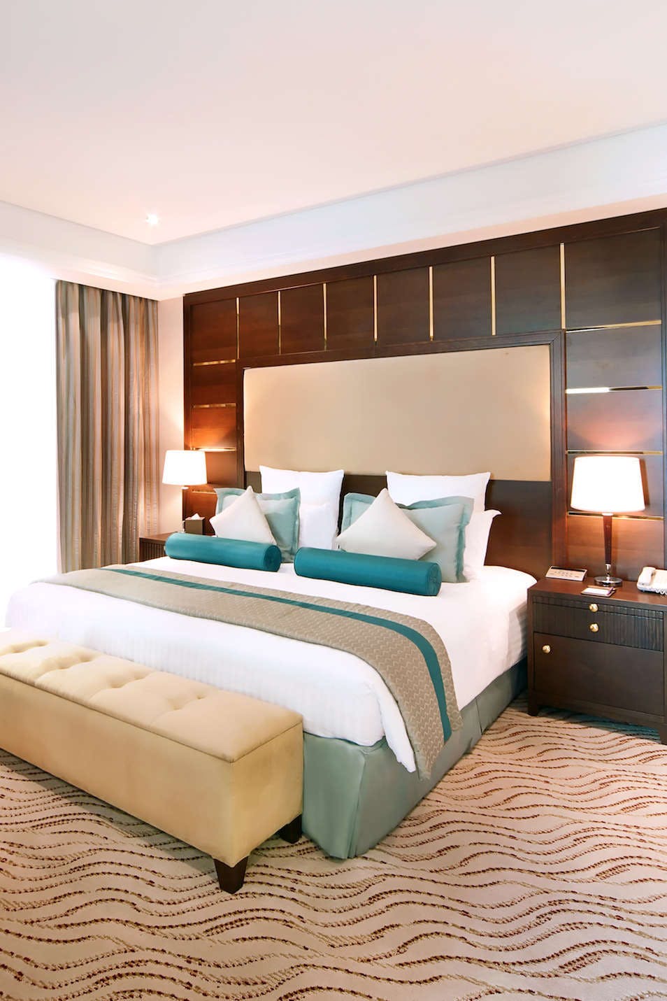 Hotel Park Regis Kris Kin Hotel photo 1