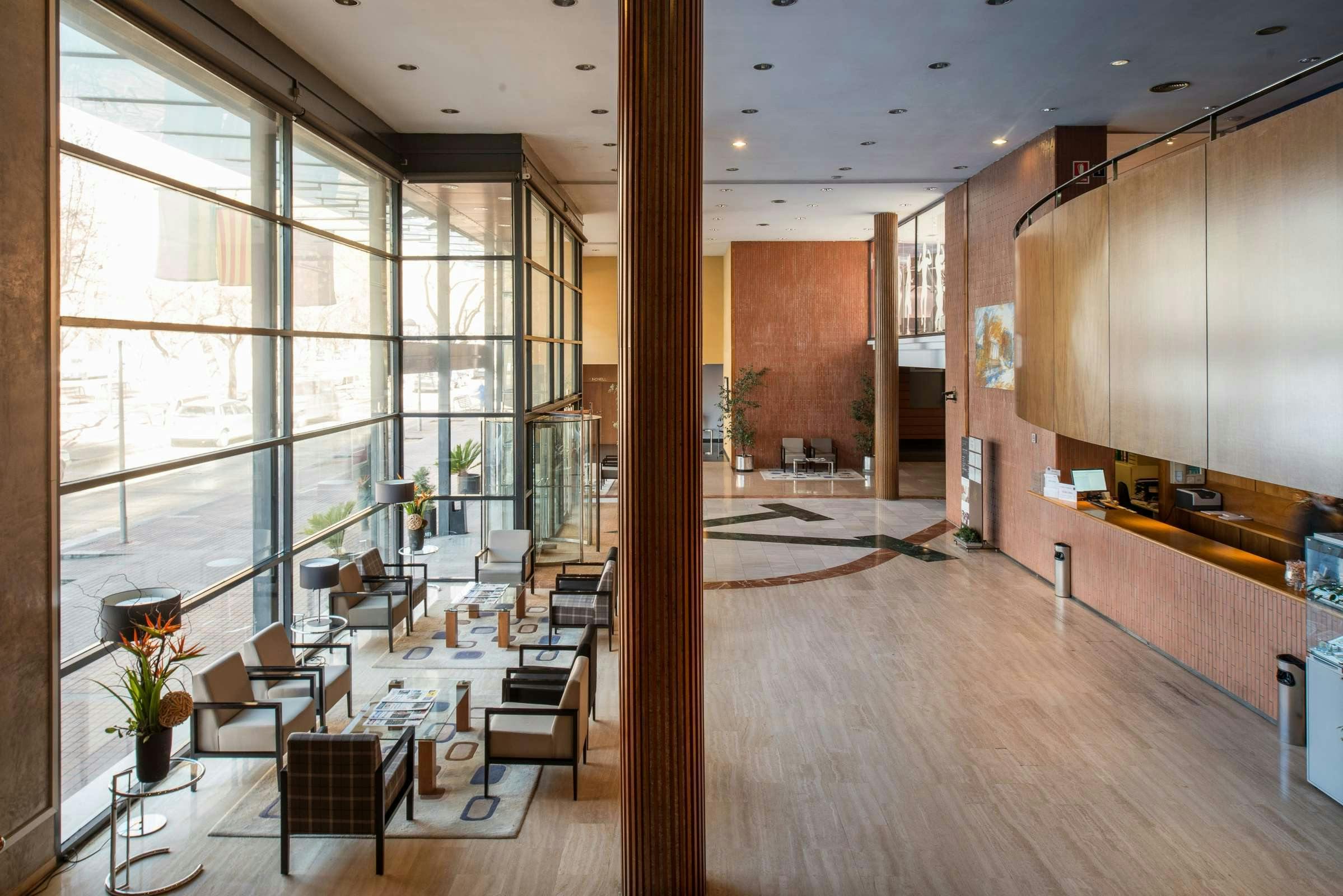 Hotel Catalonia Gran Hotel Verdi photo 2