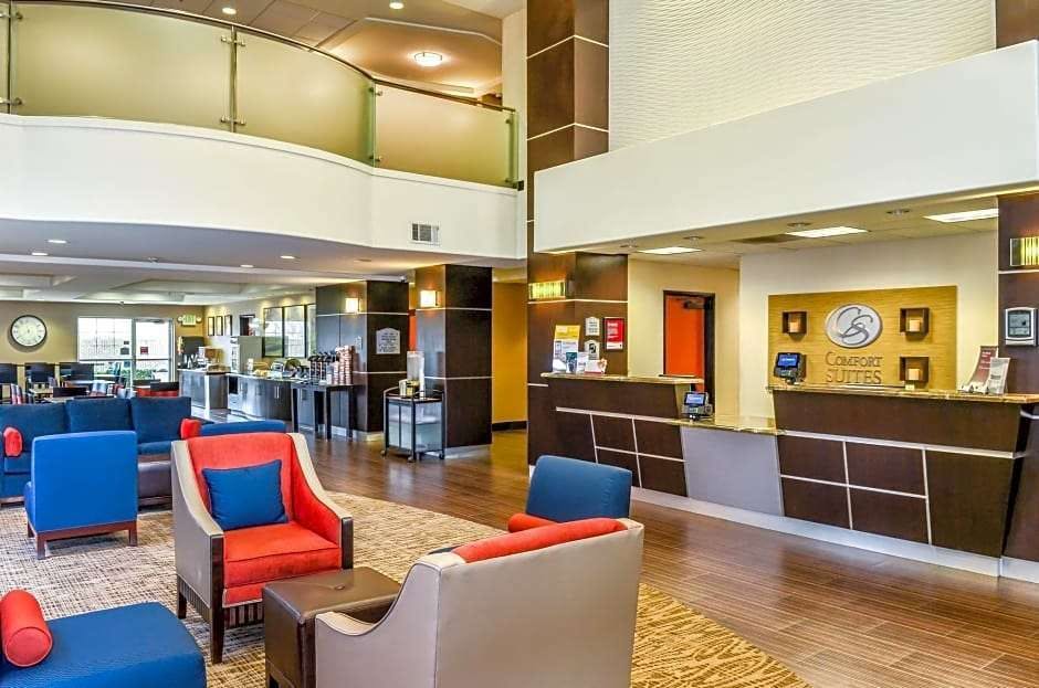 Hotel SpringHill Suites by Marriott Turlock photo 2