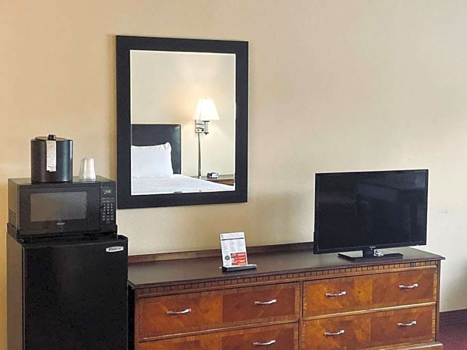 Hotel University Inn Durham next to Duke University Medical Center photo 2