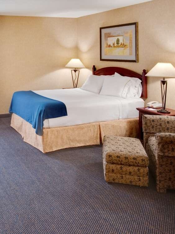 Hotel Holiday Inn Express Jamestown photo 4