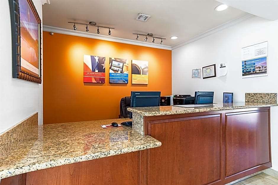 Hotel Studio 6 Mojave, CA - Airport photo 1