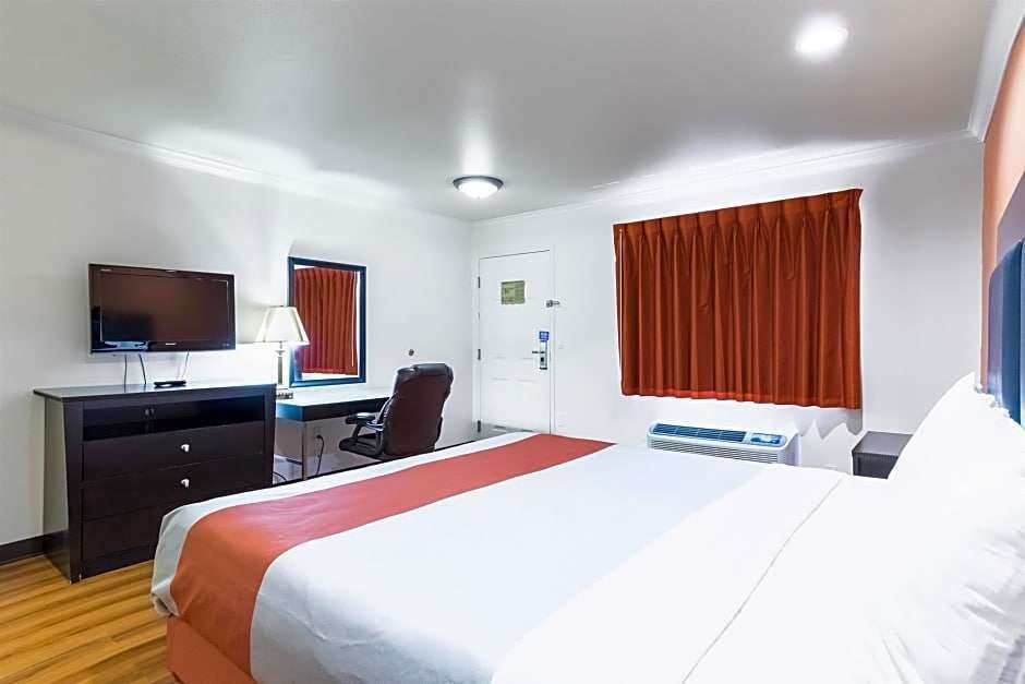 Hotel Studio 6 Mojave, CA - Airport photo 5