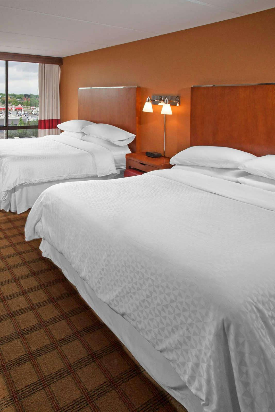 Hotel Four Points by Sheraton Philadelphia Northeast photo 2