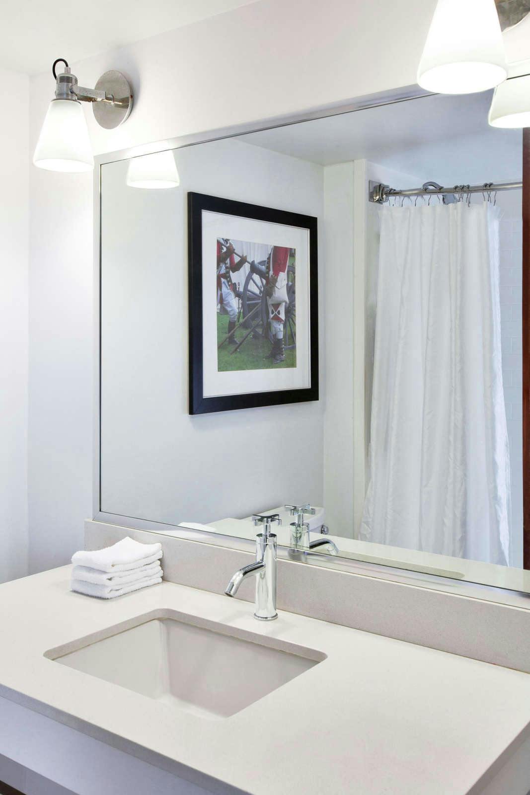 Hotel Four Points by Sheraton Philadelphia Northeast photo 4