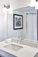 Hotel Four Points by Sheraton Philadelphia Northeast photo 4