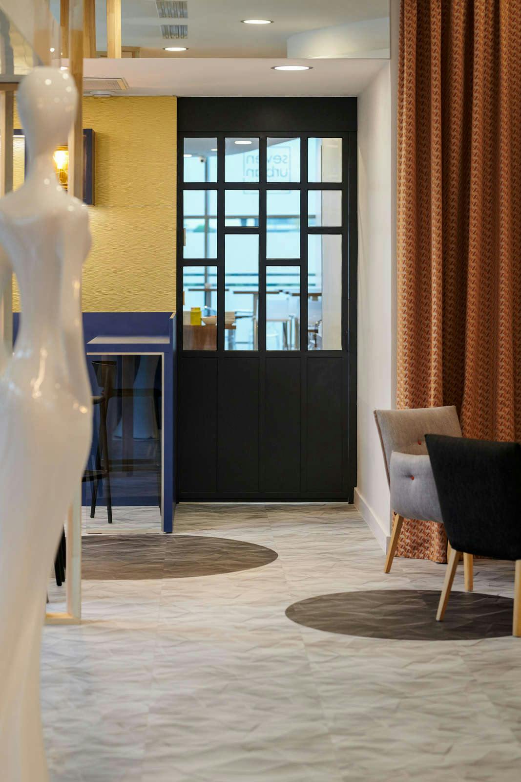 Hotel Seven Urban Suites Nantes Centre photo 2