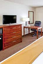 Hotel Holiday Inn Express Grand Rapids SW photo 5