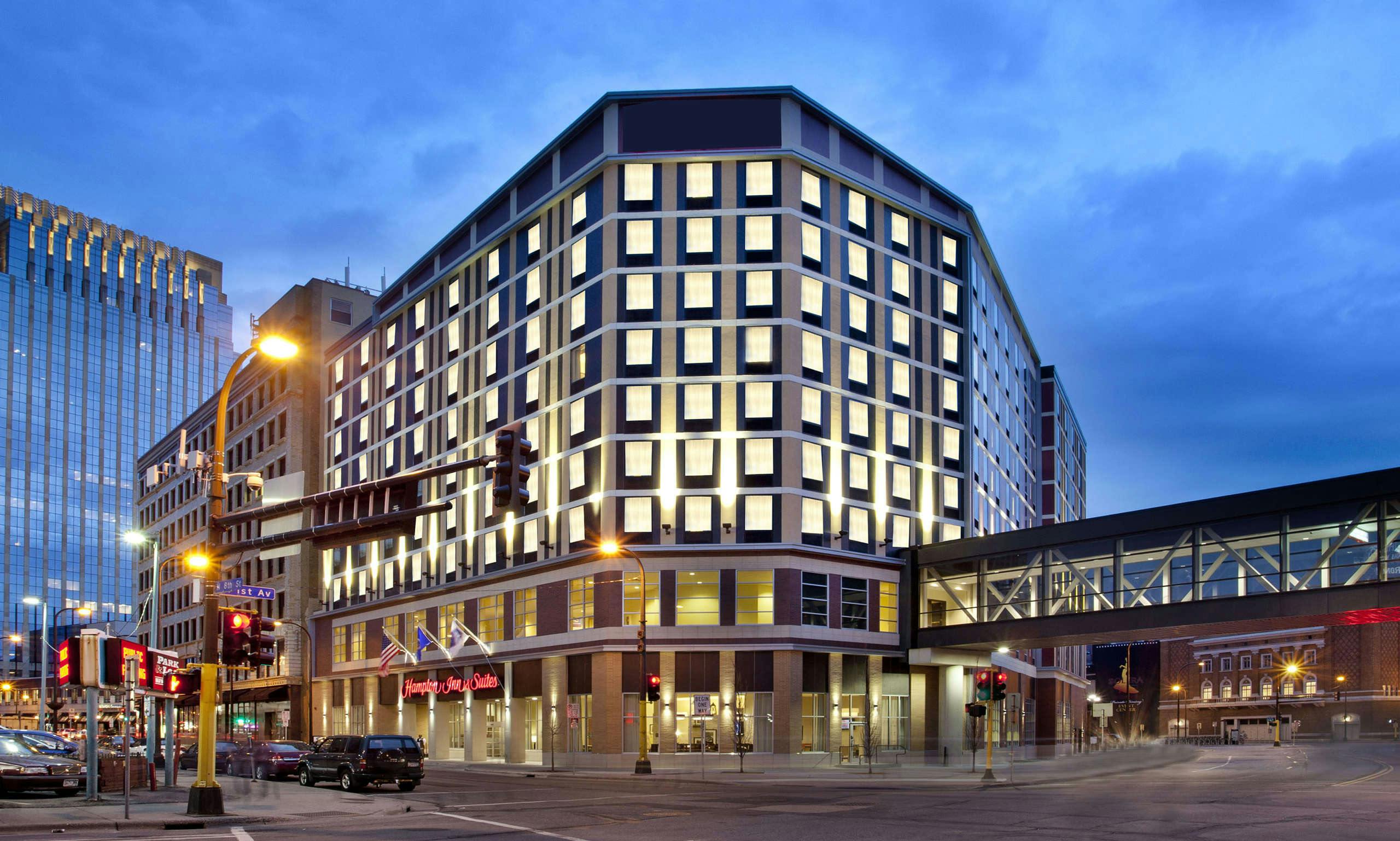 Hampton Inn and Suites Minneapolis Downtown