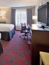 Hotel Holiday Inn Express Fremont photo 2