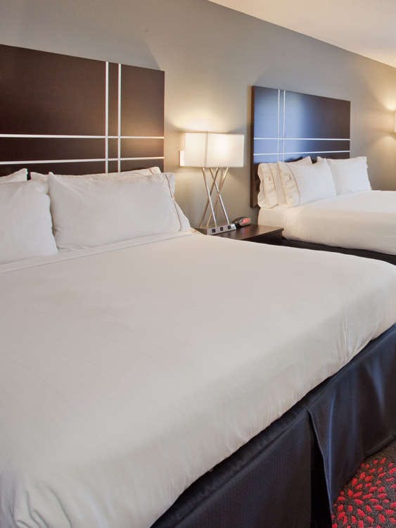 Hotel Holiday Inn Express Fremont photo 1