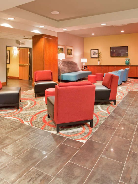 Hotel Holiday Inn Express Fremont photo 4