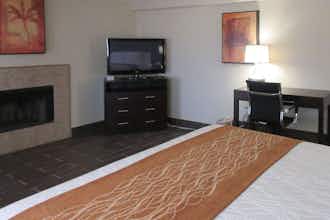 Hotel Comfort Inn & Suites Mojave photo 2